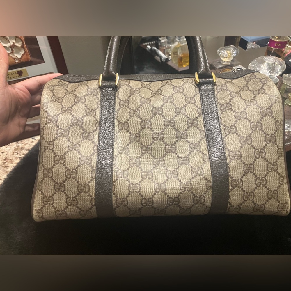❌❌SOLD ON FB❌❌🎀Vintage Gucci boston🎀 - Picture 3 of 15